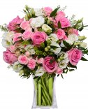 Beautiful romantic bouquet - flower delivery