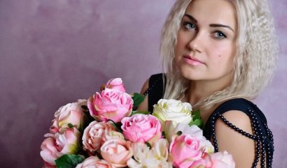 Jak darovat ženě květinu