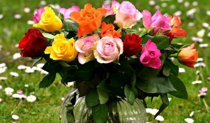 Rozvoz květin kurýrem i o víkendu