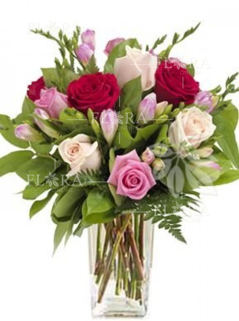 Flower delivery - Roses and Freesia